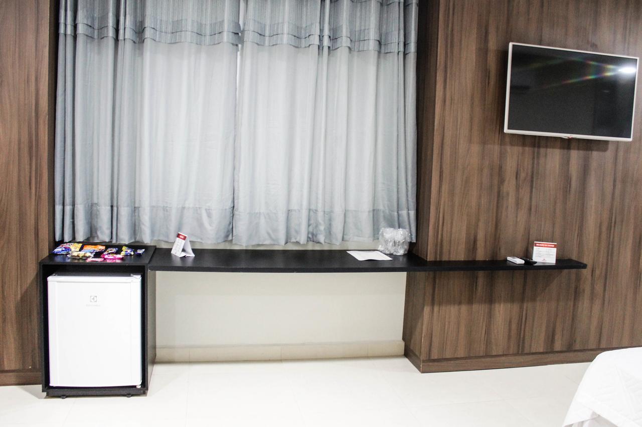 Vera Cruz Business Hotel Acailandia Extérieur photo